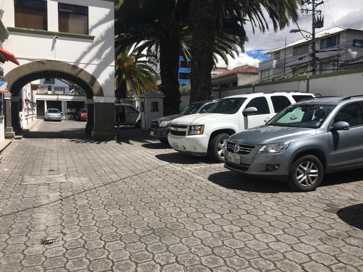 Hotel Ambassador Quito Buitenkant foto
