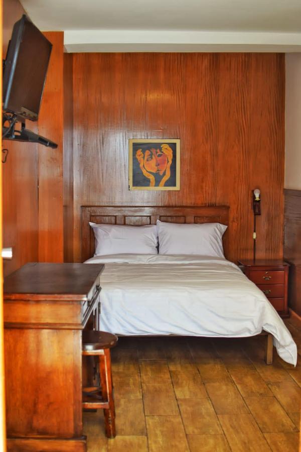 Hotel Ambassador Quito Buitenkant foto