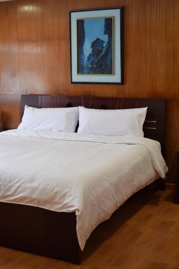 Hotel Ambassador Quito Buitenkant foto